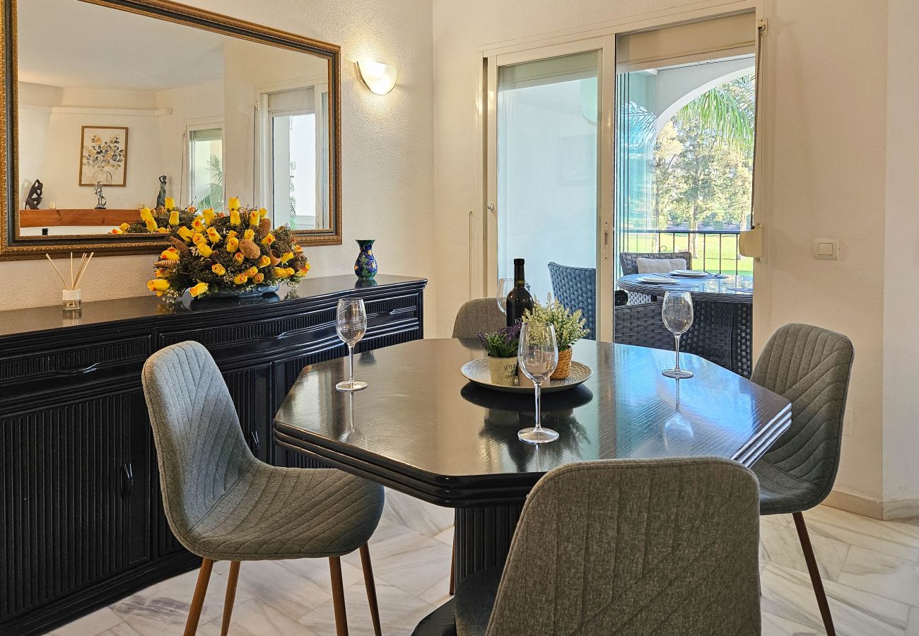 Apartamento en Mijas Costa - Apartamento de dos dormitorios en primera línea de golf, Mijas Golf