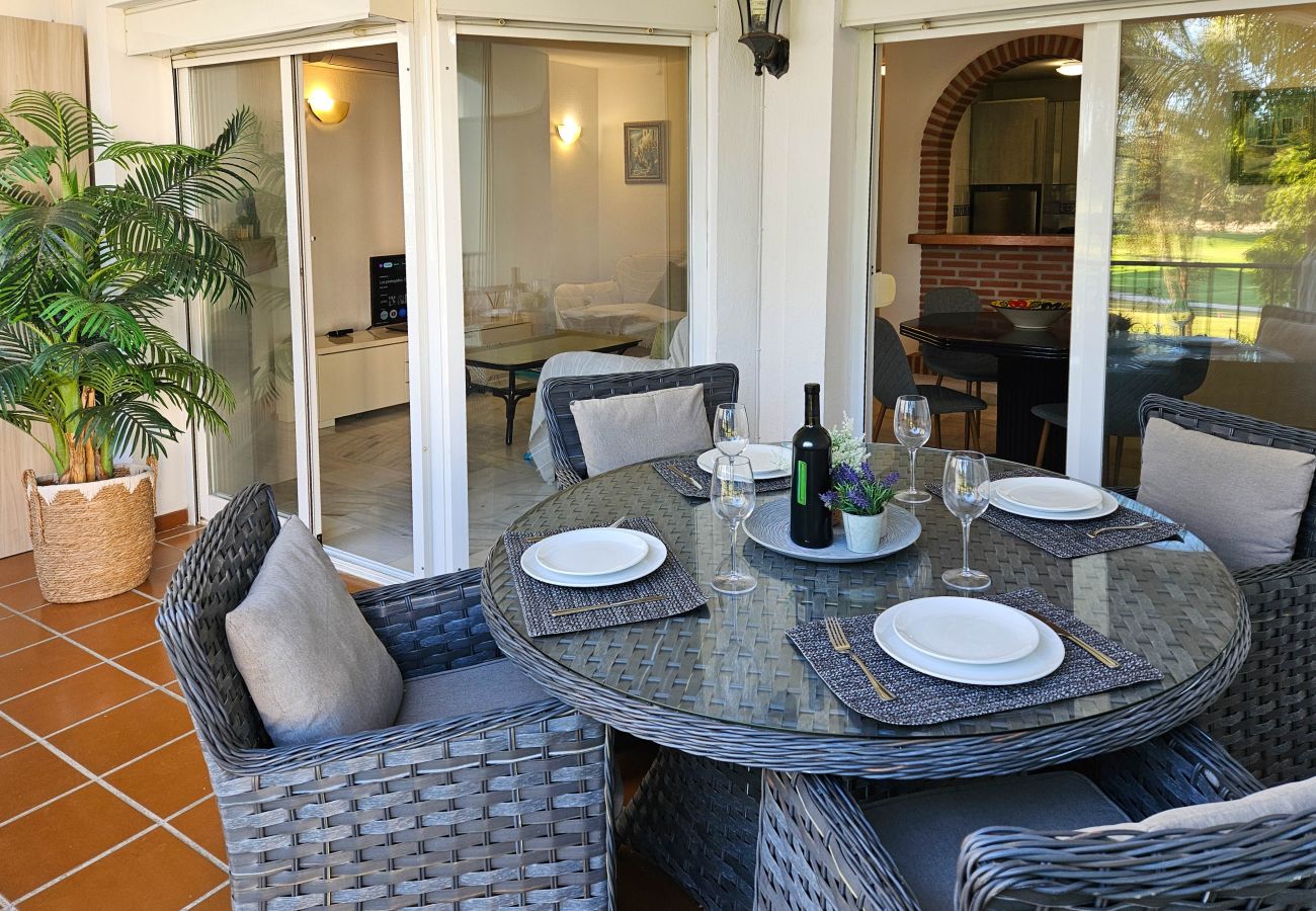 Apartamento en Mijas Costa - Apartamento de dos dormitorios en primera línea de golf, Mijas Golf