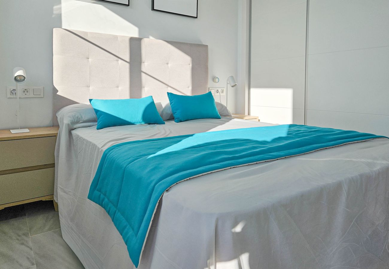 Villa en Marbella - Casa de cuatro dormitorios con piscina privada.