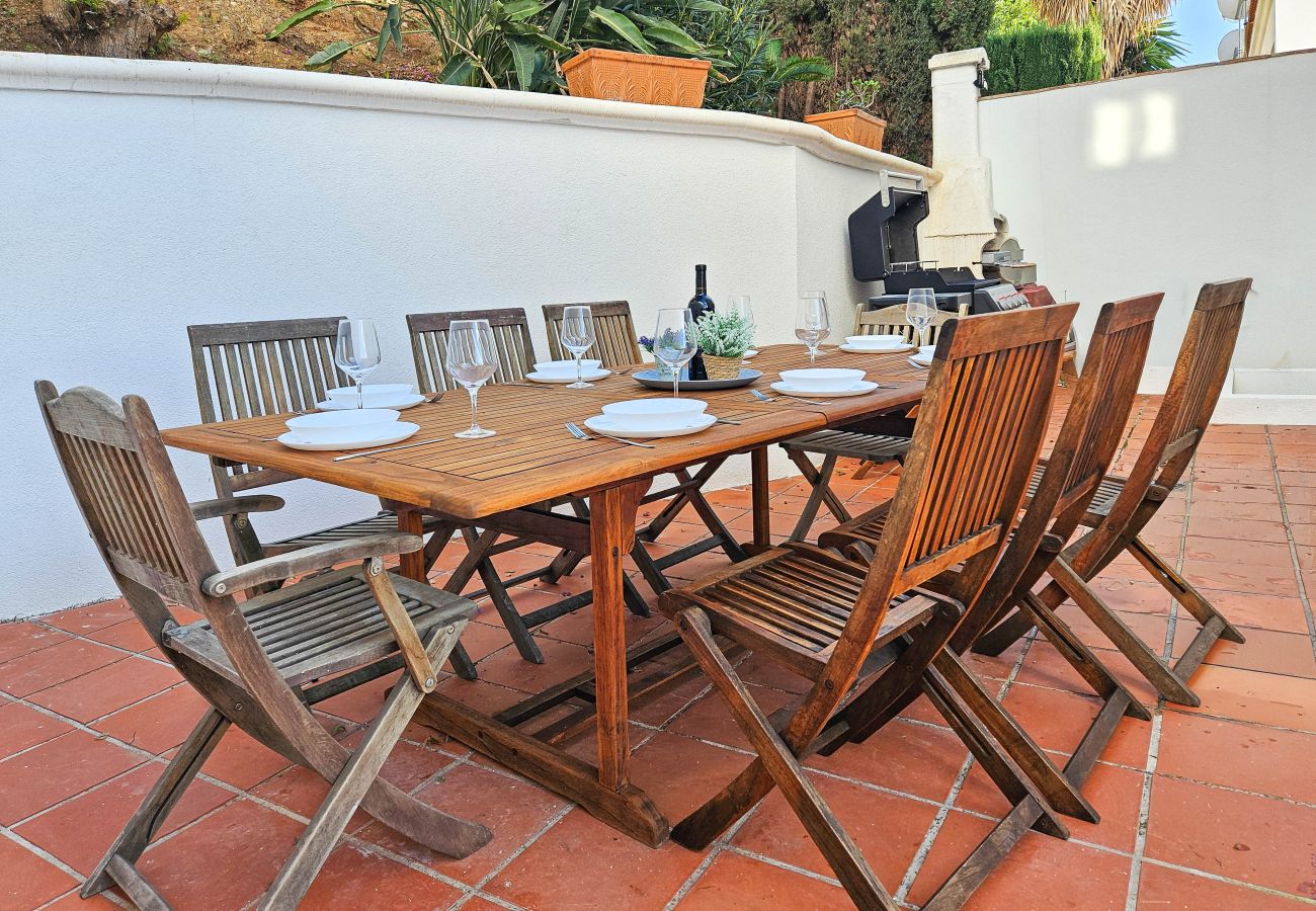 Villa en Marbella - Casa de cuatro dormitorios con piscina privada.