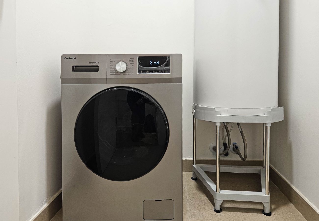 Apartamento en Málaga - Apartamento en el centro de Málaga con piscina en la azotea