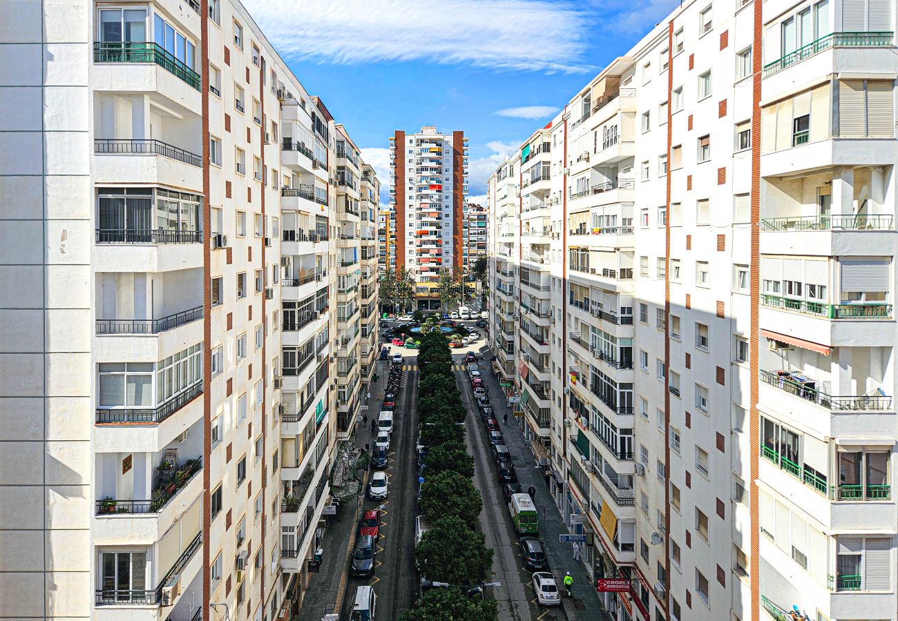 Apartamento en Málaga - Apartamento en el centro de Málaga con piscina en la azotea