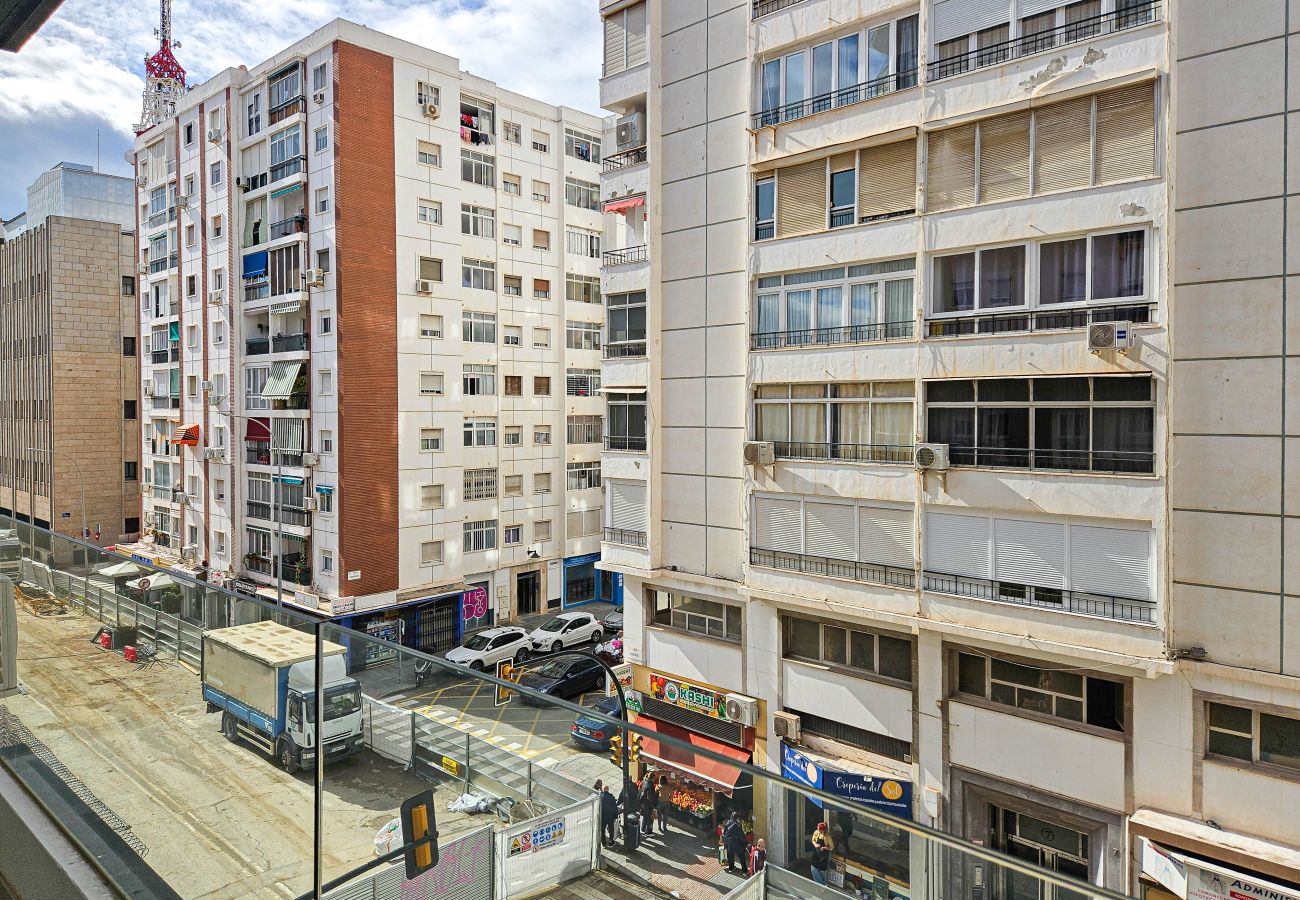 Apartamento en Málaga - Apartamento en el centro de Málaga con piscina en la azotea