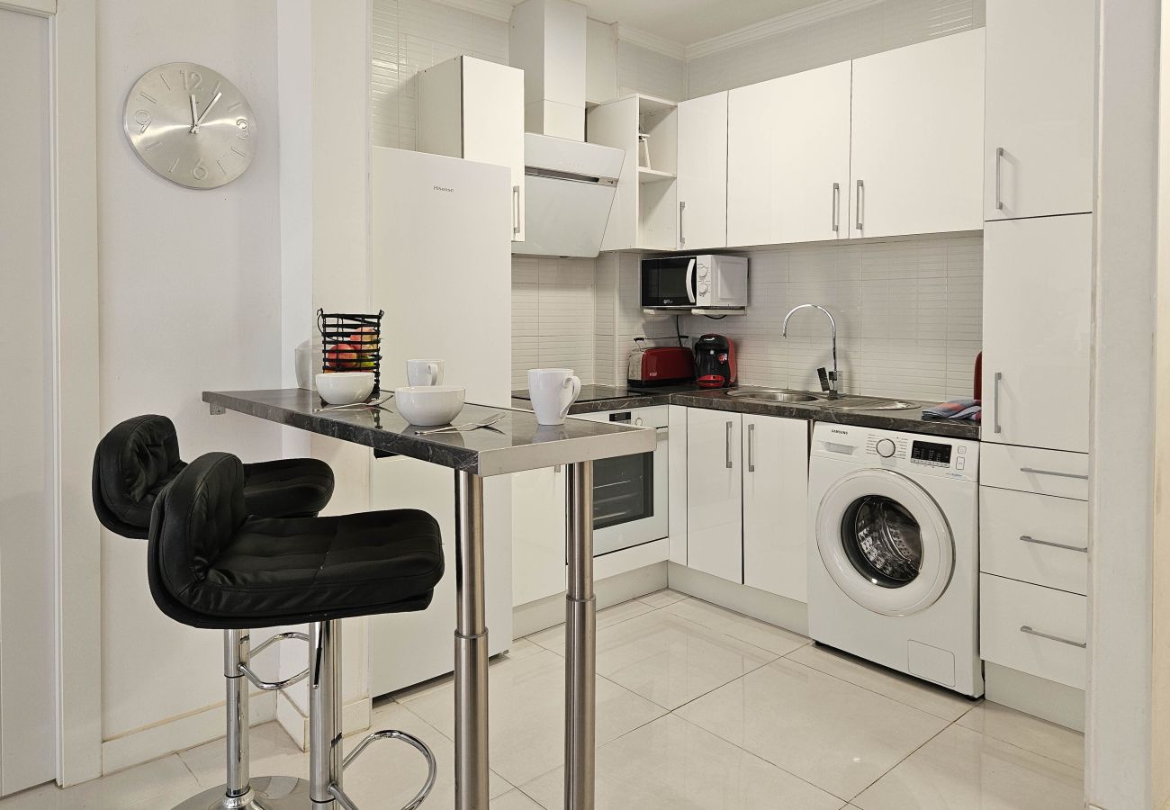 Apartamento en Mijas Costa - Apartamento en el centro de La Cala, a 200 metros de la playa.