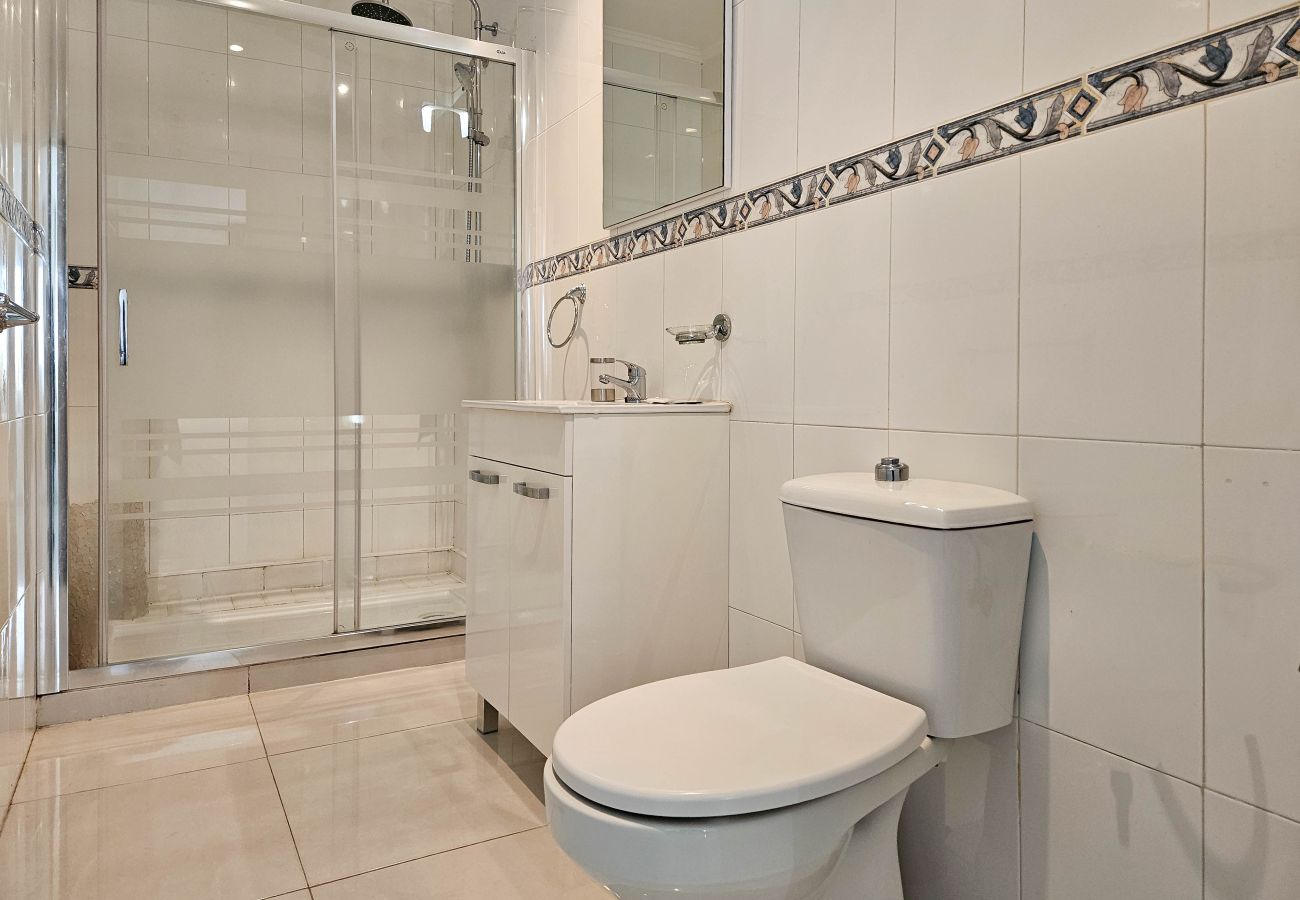 Apartamento en Mijas Costa - Apartamento en el centro de La Cala, a 200 metros de la playa.