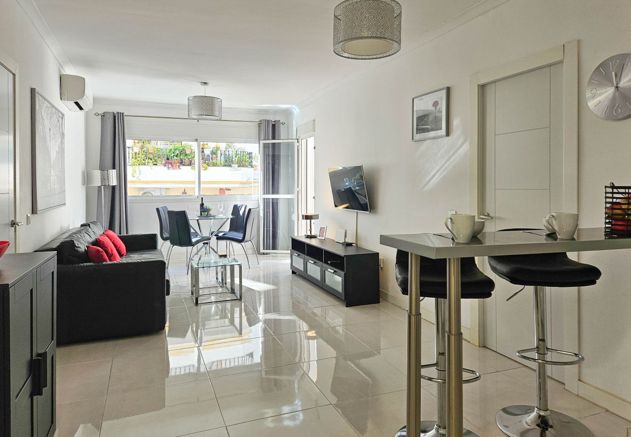Apartamento en Mijas Costa - Apartamento en el centro de La Cala, a 200 metros de la playa.