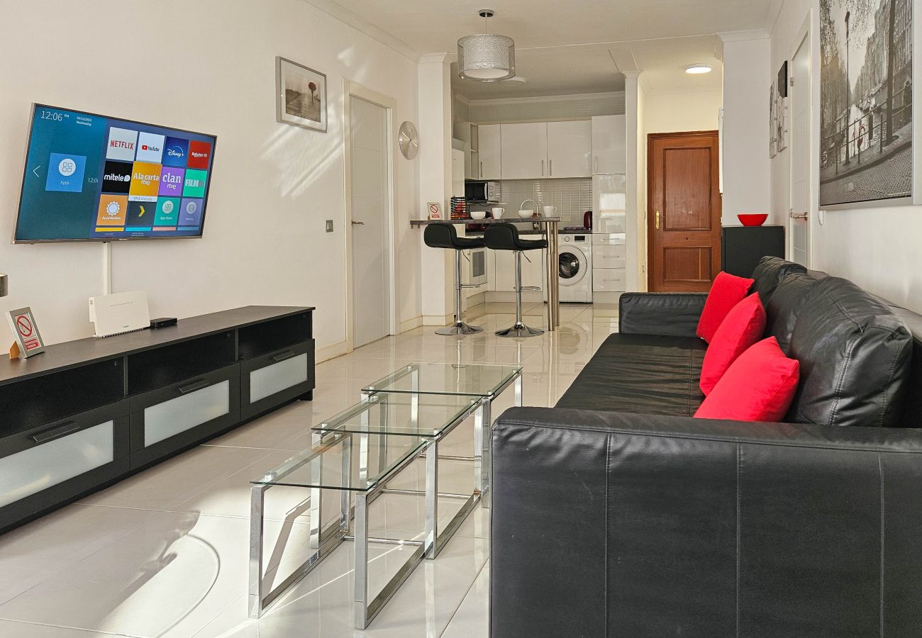 Apartamento en Mijas Costa - Apartamento en el centro de La Cala, a 200 metros de la playa.