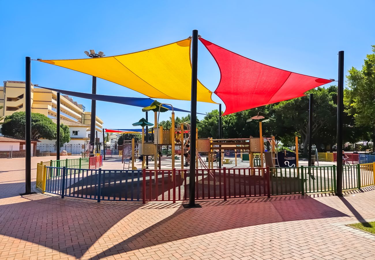 Apartamento en Mijas Costa - Apartamento en el centro de La Cala, a 200 metros de la playa.