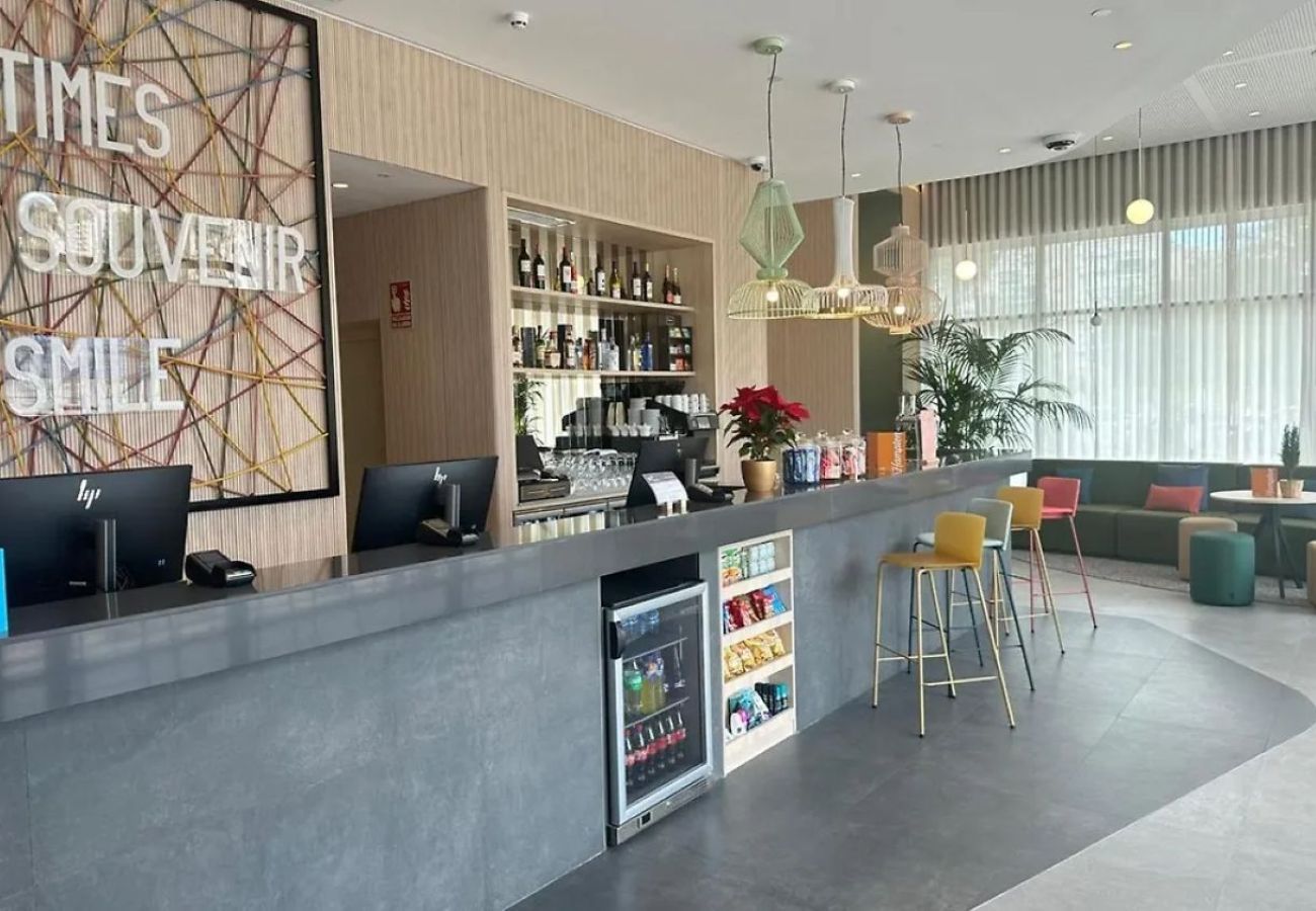 Apartamento en Málaga - Apartamento Urban Sky Torre Norte, centro de Málaga