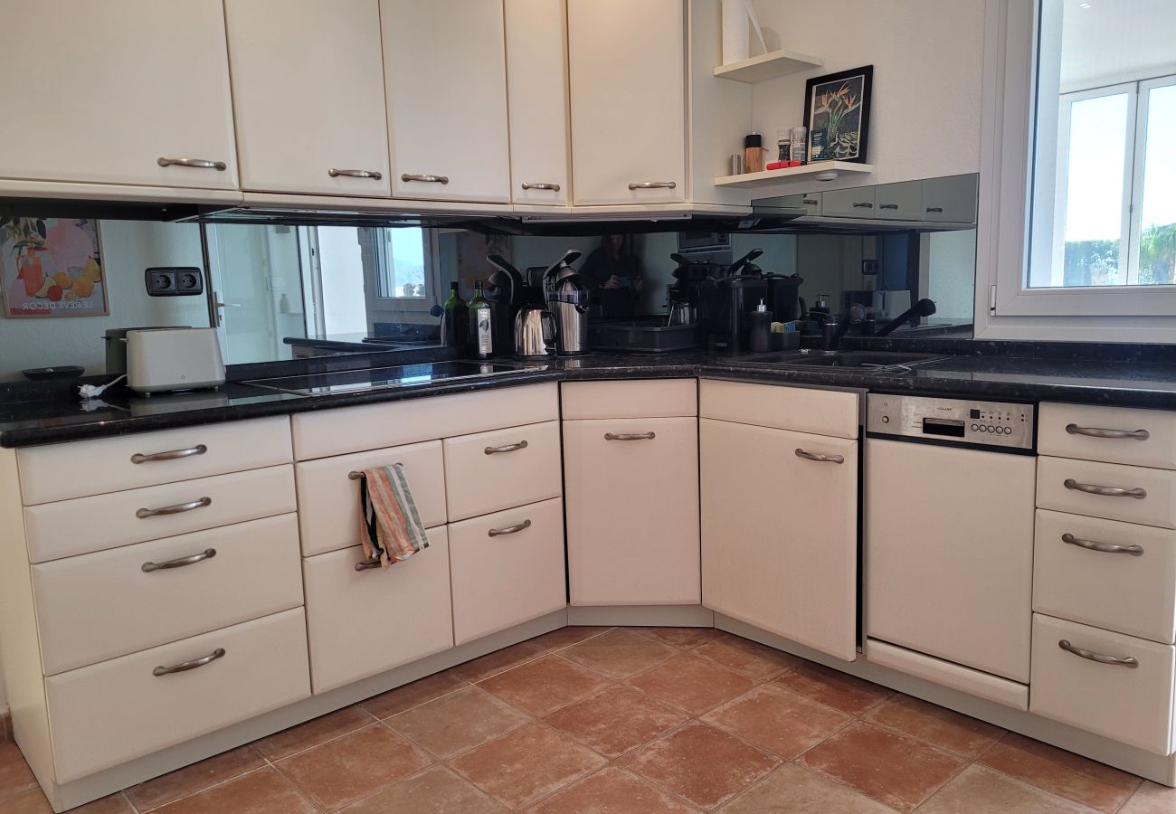 Villa en Mijas - Villa de 3 dormitorios con piscina privada en Voltecado