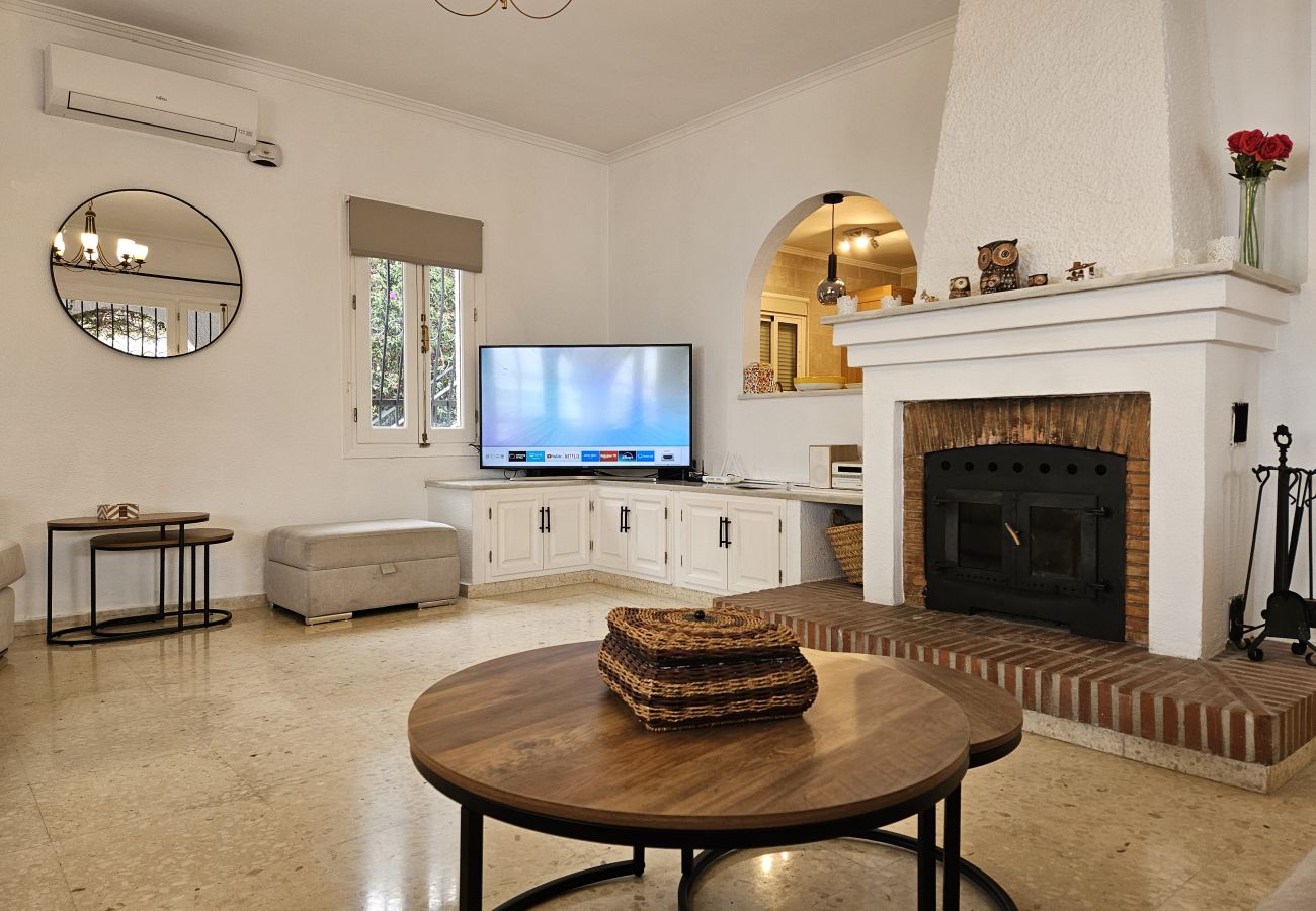 Villa en Mijas Costa - Villa de 3 dormitorios con piscina privada, Las Farolas