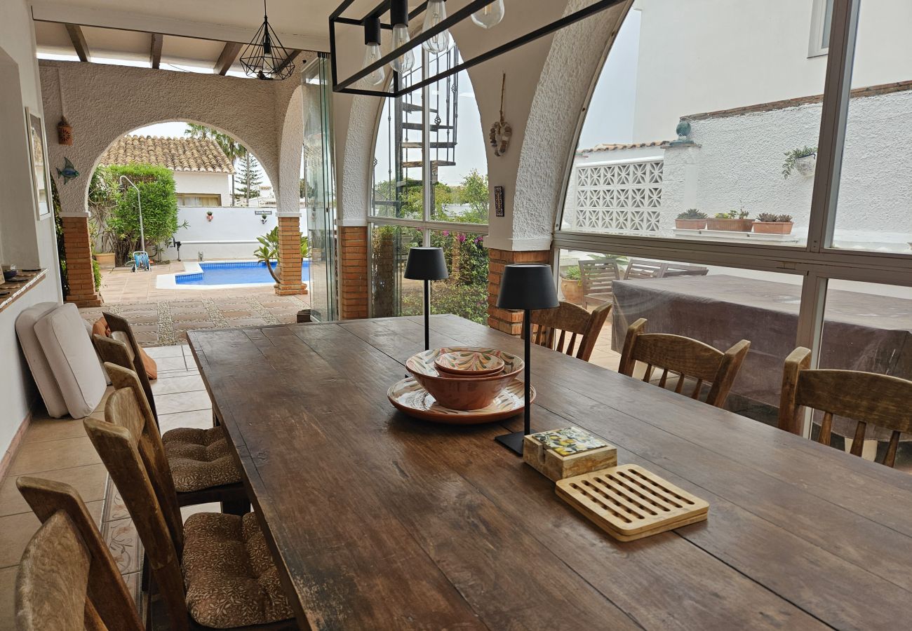Villa en Mijas Costa - Villa de 3 dormitorios con piscina privada, Las Farolas