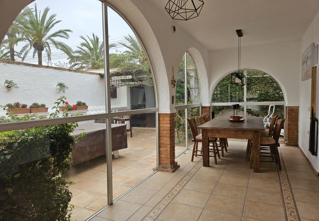 Villa en Mijas Costa - Villa de 3 dormitorios con piscina privada, Las Farolas