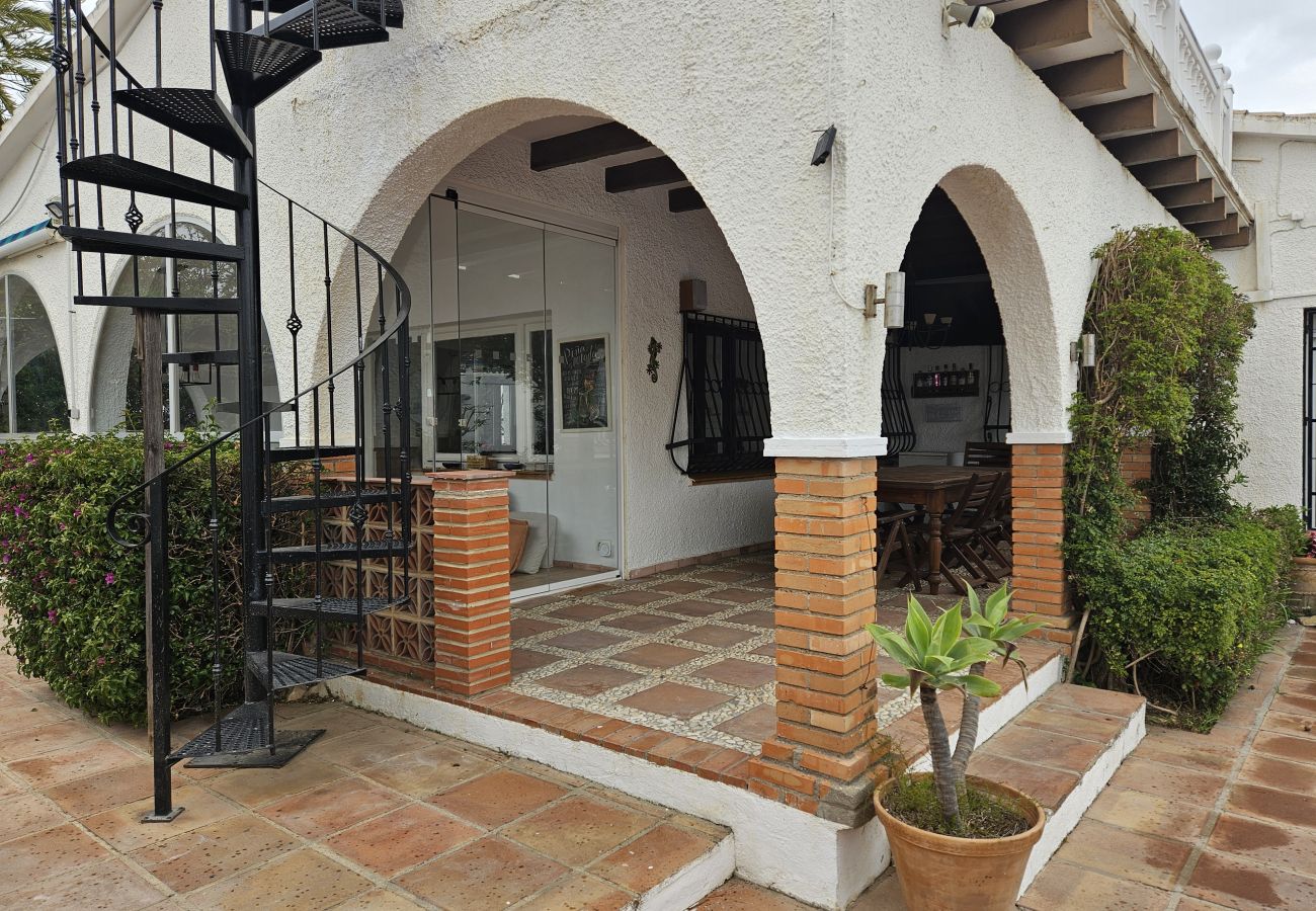 Villa en Mijas Costa - Villa de 3 dormitorios con piscina privada, Las Farolas
