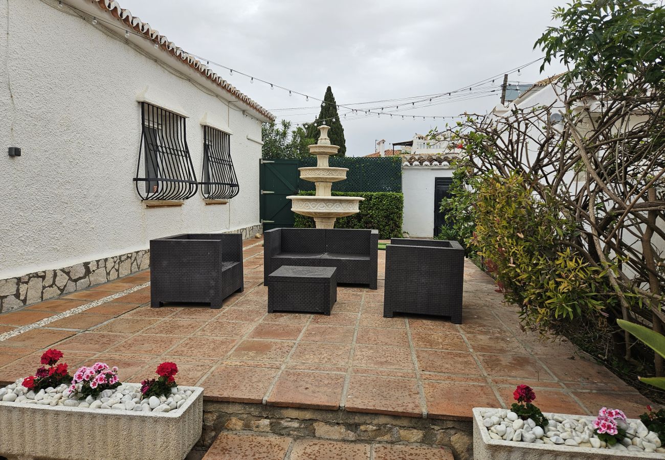Villa en Mijas Costa - Villa de 3 dormitorios con piscina privada, Las Farolas