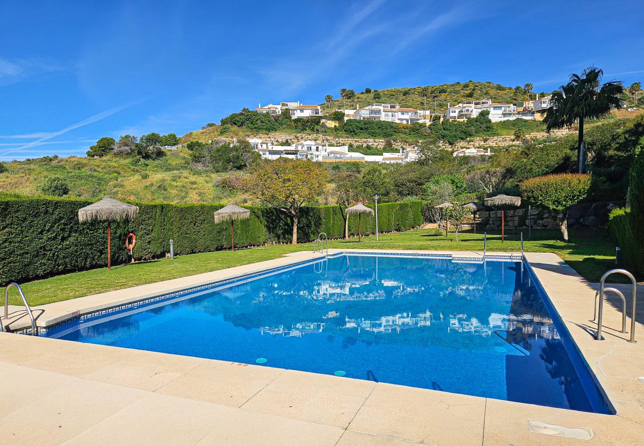 Apartamento en Mijas Costa - Amplio ático de 2 dormitorios con vistas al mar.