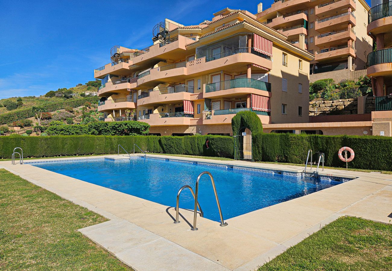 Apartamento en Mijas Costa - Amplio ático de 2 dormitorios con vistas al mar.