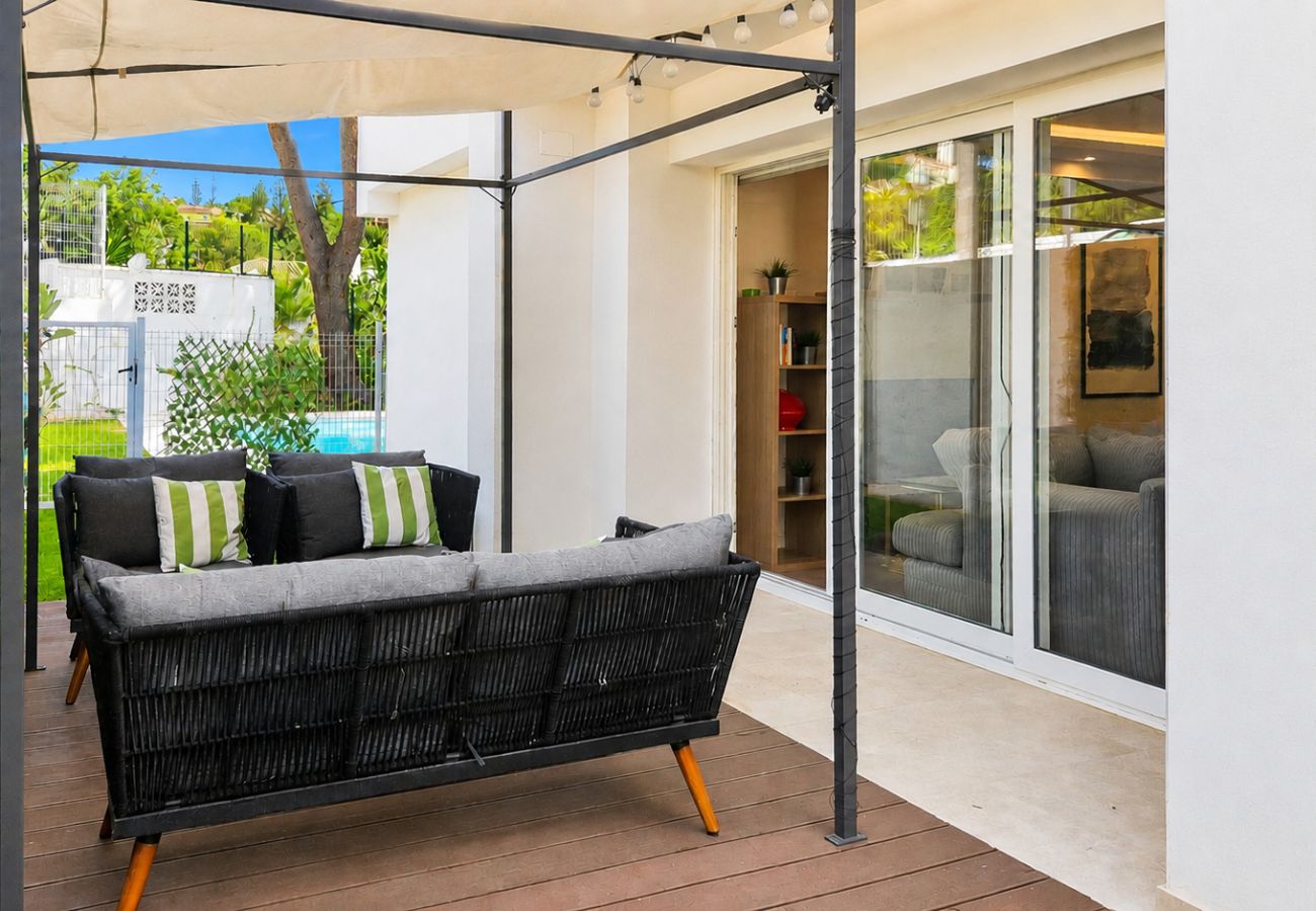 Apartamento en Mijas Costa - Apartamento con jardín de un dormitorio, Calahonda