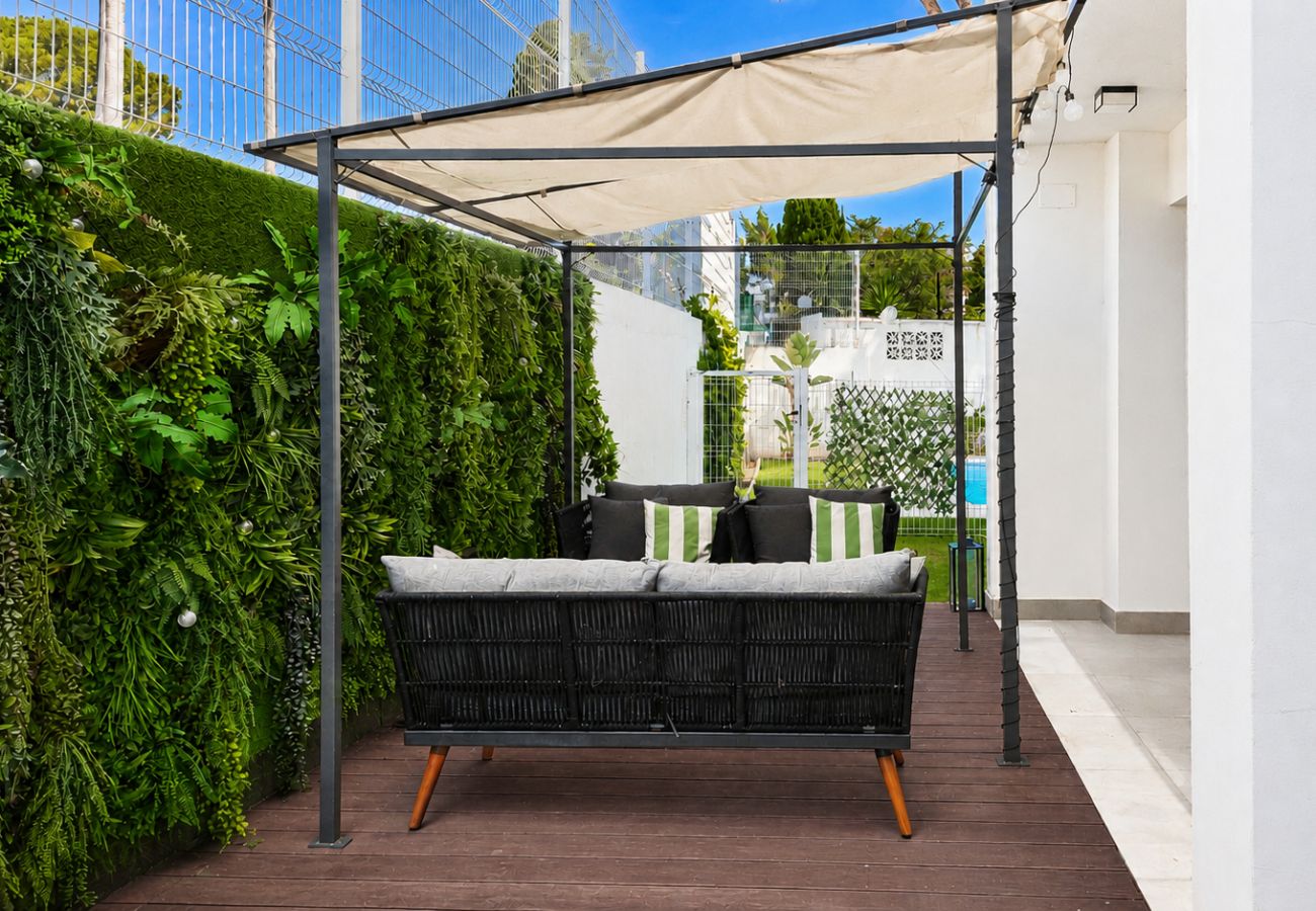Apartamento en Mijas Costa - Apartamento con jardín de un dormitorio, Calahonda