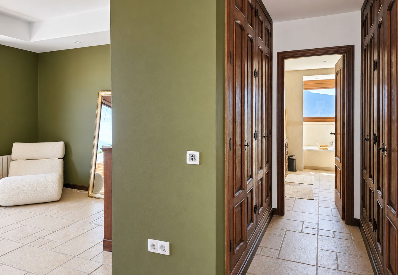 Villa en Mijas Costa - Villa rural de cuatro dormitorios y piscina privada.