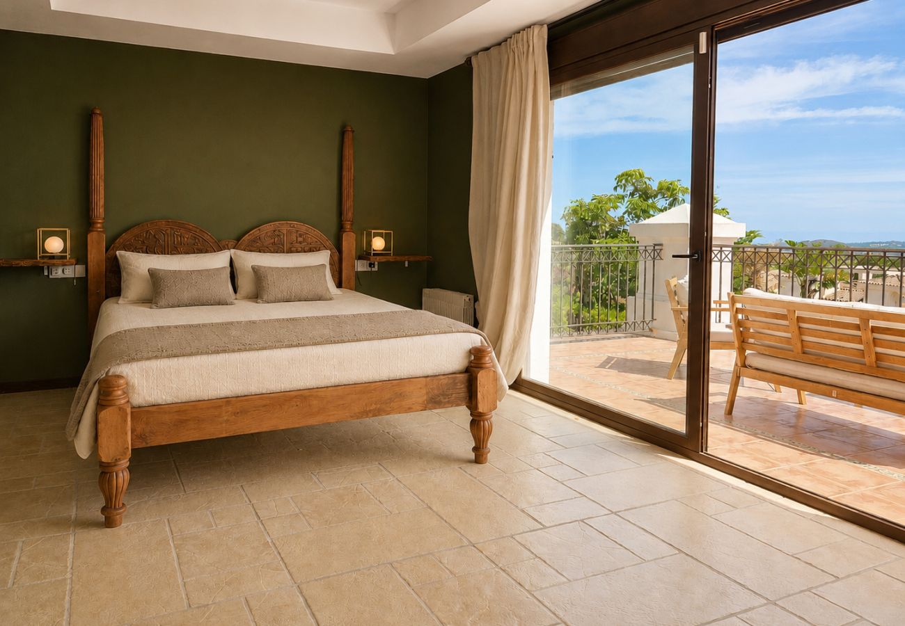 Villa en Mijas Costa - Villa rural de cuatro dormitorios y piscina privada.