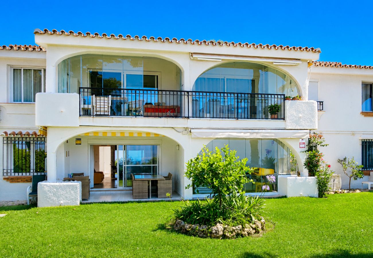 Apartamento en Mijas Costa - Apartamento con jardín en Pueblo Miraflores