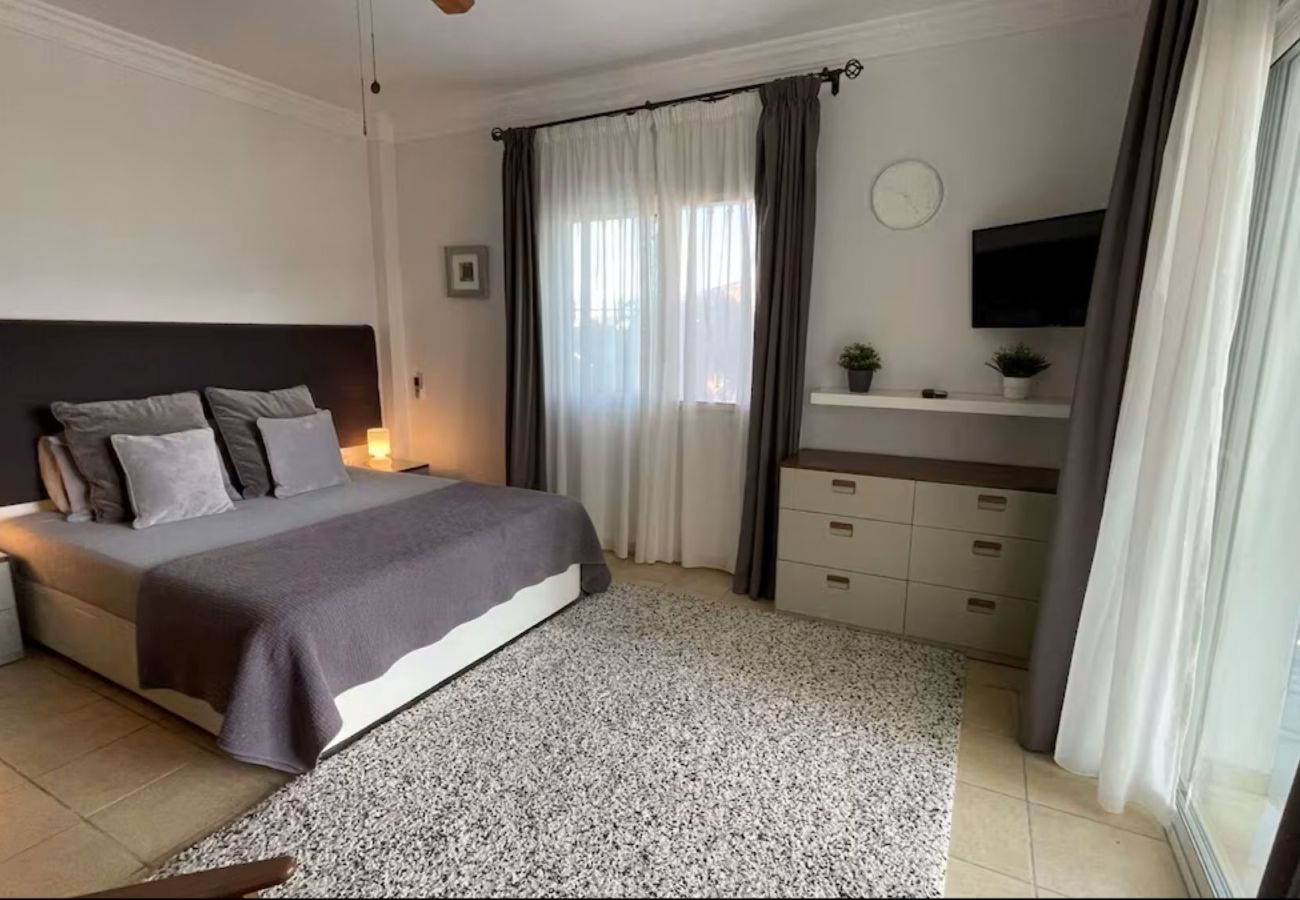 Villa en Alhaurín el Grande - Villa de cuatro dormitorios con piscina privada, Alhaurín el Grande
