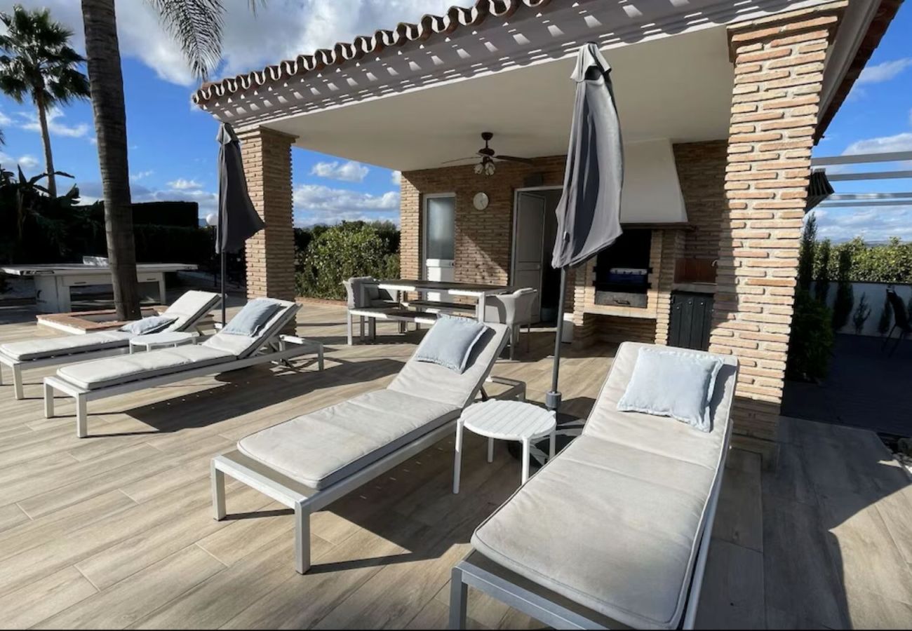 Villa en Alhaurín el Grande - Villa de cuatro dormitorios con piscina privada, Alhaurín el Grande