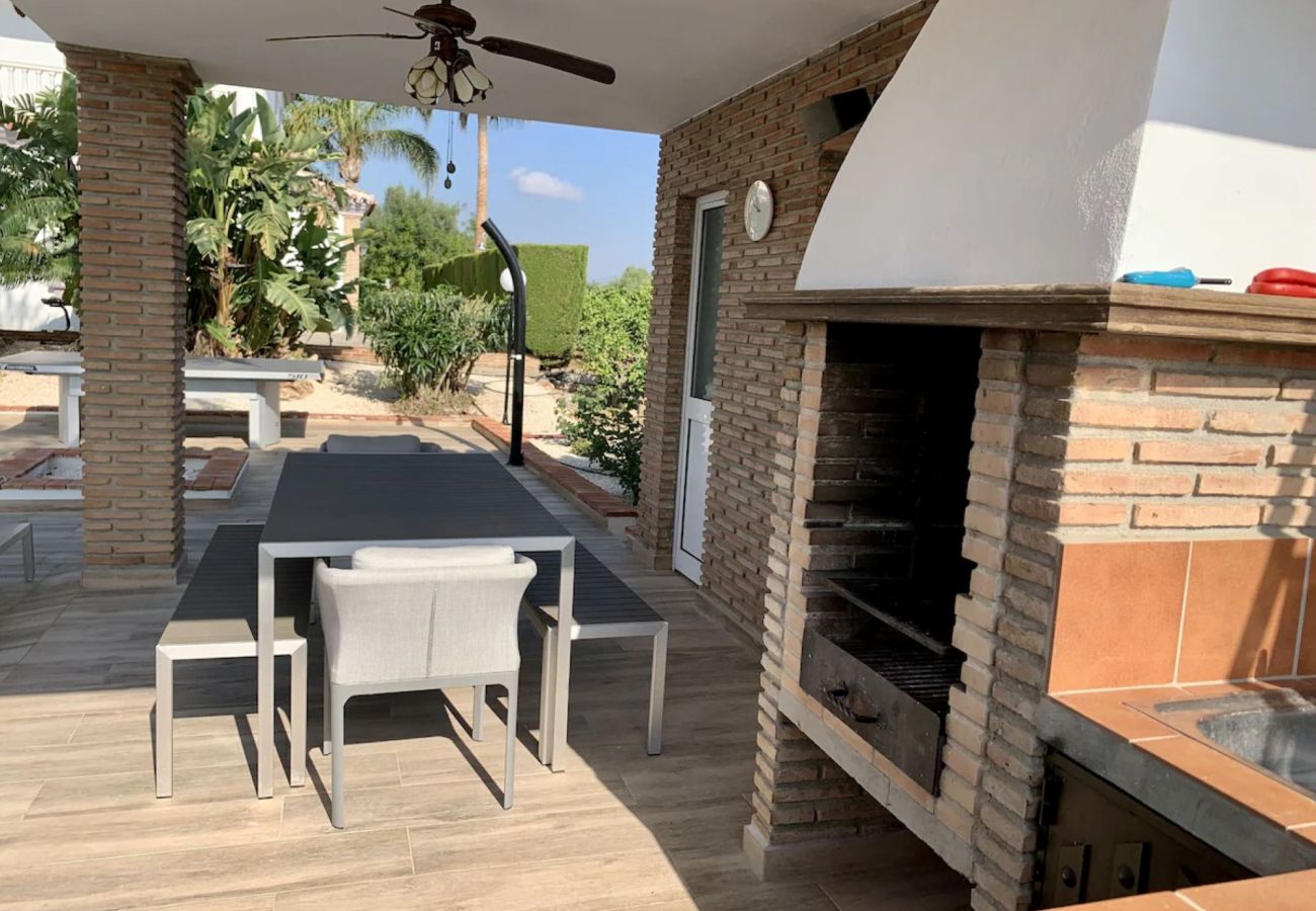 Villa en Alhaurín el Grande - Villa de cuatro dormitorios con piscina privada, Alhaurín el Grande
