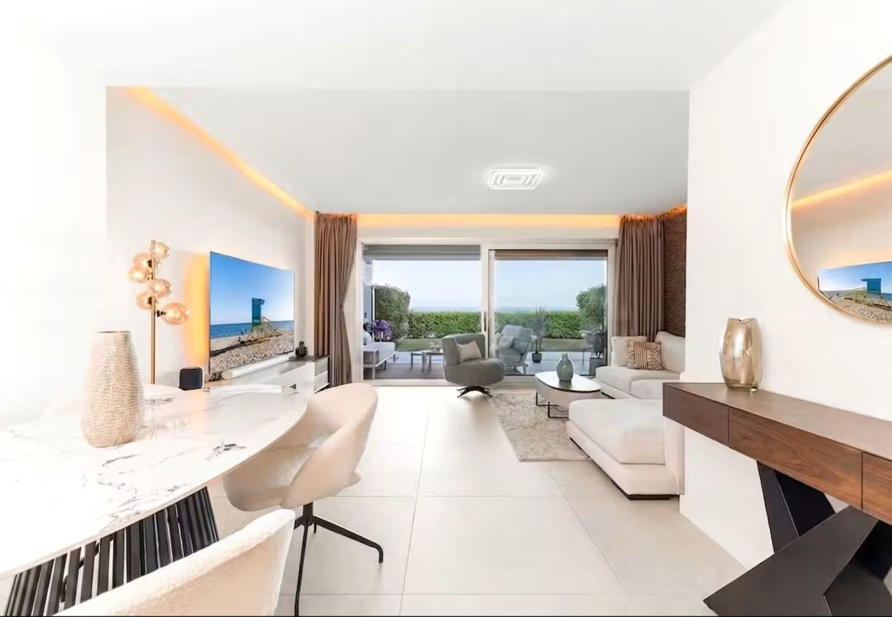 Apartamento en La Cala de Mijas - Apartamento en planta baja con jardín y dos dormitorios