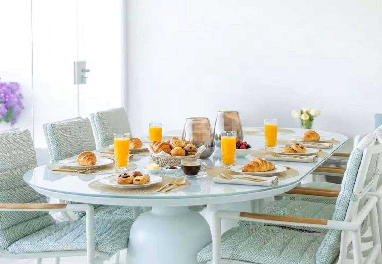 Apartamento en La Cala de Mijas - Apartamento en planta baja con jardín y dos dormitorios