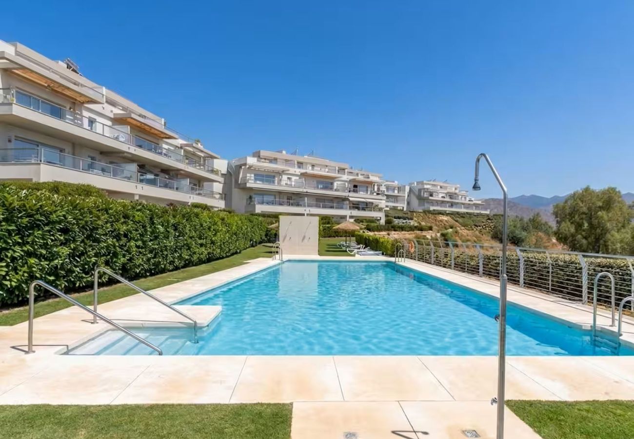 Apartamento en La Cala de Mijas - Apartamento en planta baja con jardín y dos dormitorios