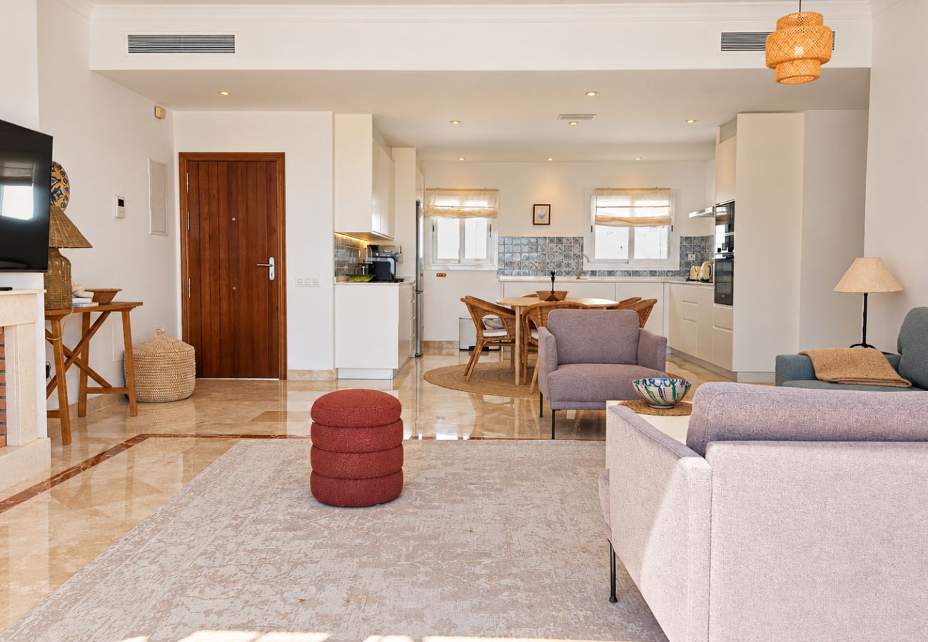 Apartamento en Benahavís - Pueblo Paraíso, vistas al mar,6 piscinas, gym y spa