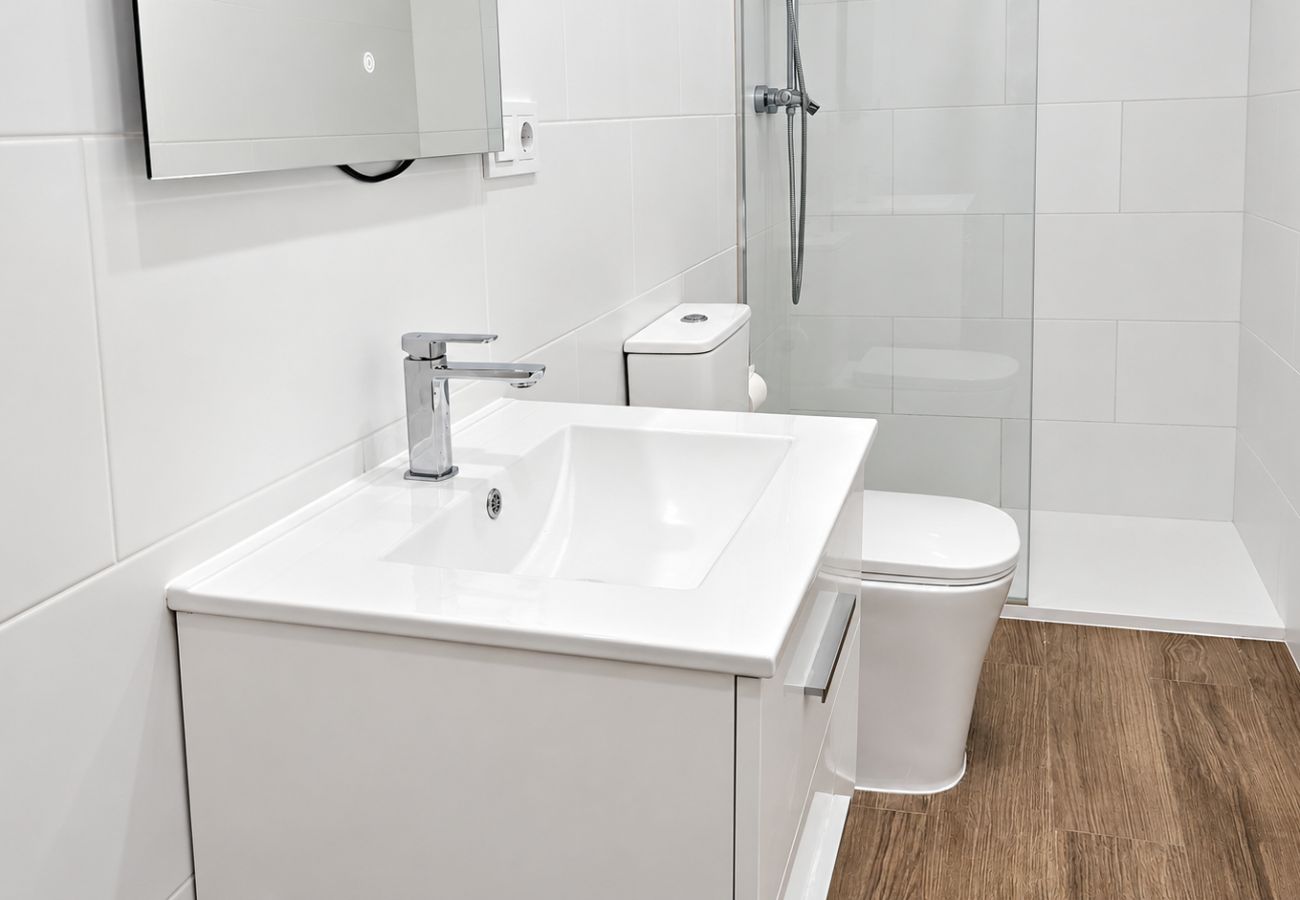 Apartamento en Mijas Costa - Apartamento de un dormitorio con piscina comunitaria