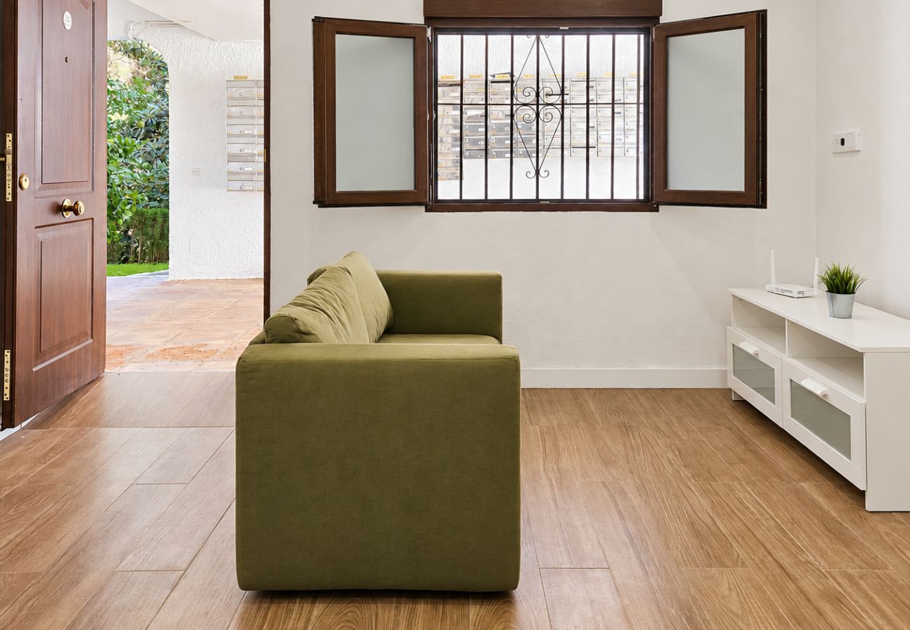 Apartamento en Mijas Costa - Apartamento de un dormitorio con piscina comunitaria
