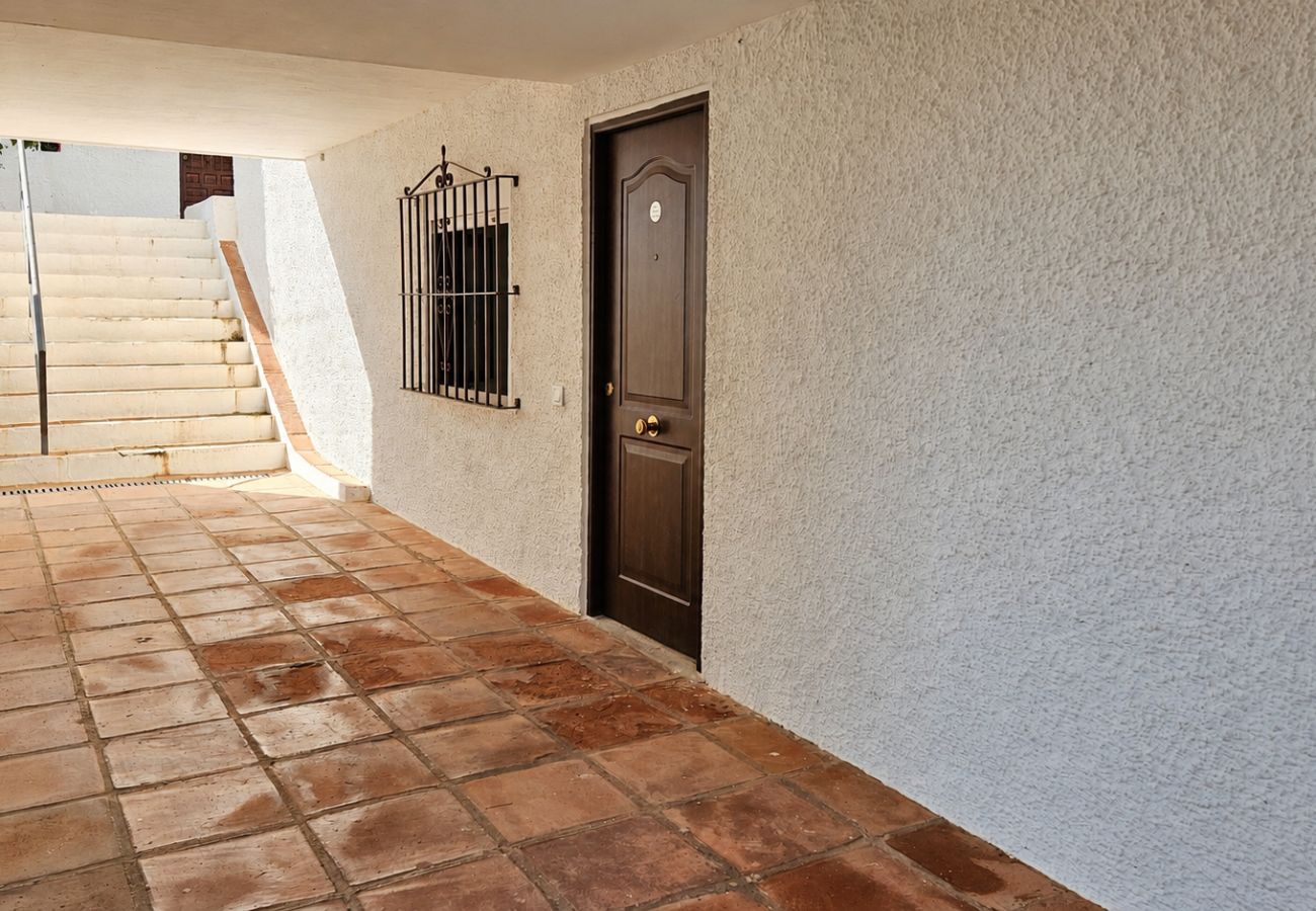 Apartamento en Mijas Costa - Apartamento de un dormitorio con piscina comunitaria