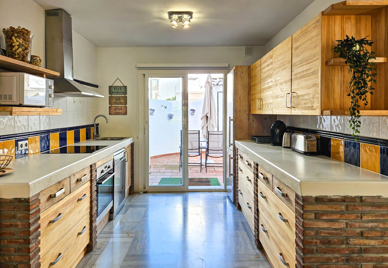 House in La Cala de Mijas - 3 Bed Townhouse roof terrace 100m to the beach
