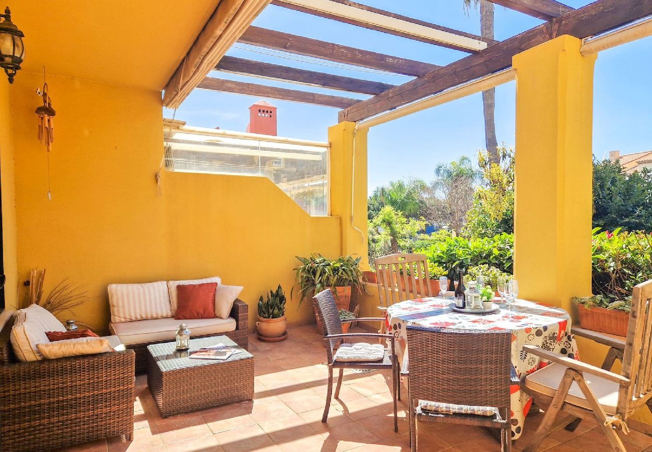 Terraced House in Mijas Costa - 3 bed in Los Jarales Calahonda close to the beach