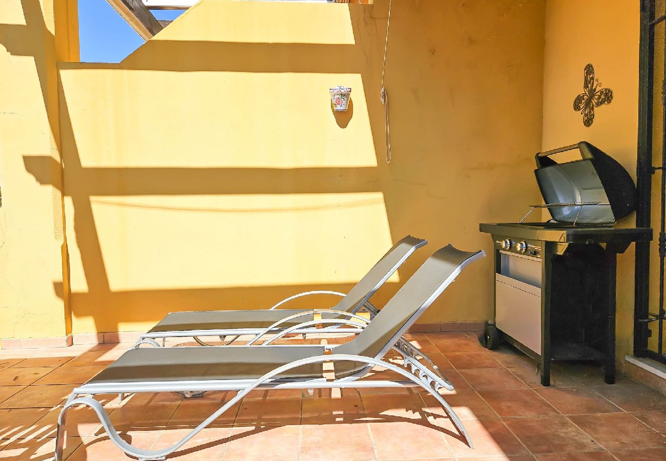 Terraced House in Mijas Costa - 3 bed in Los Jarales Calahonda close to the beach