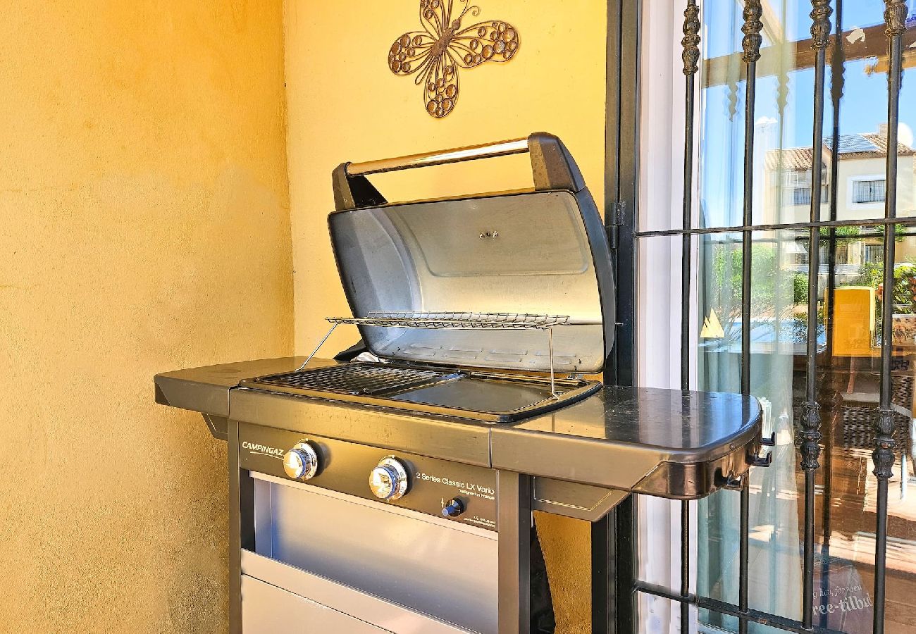 Terraced House in Mijas Costa - 3 bed in Los Jarales Calahonda close to the beach