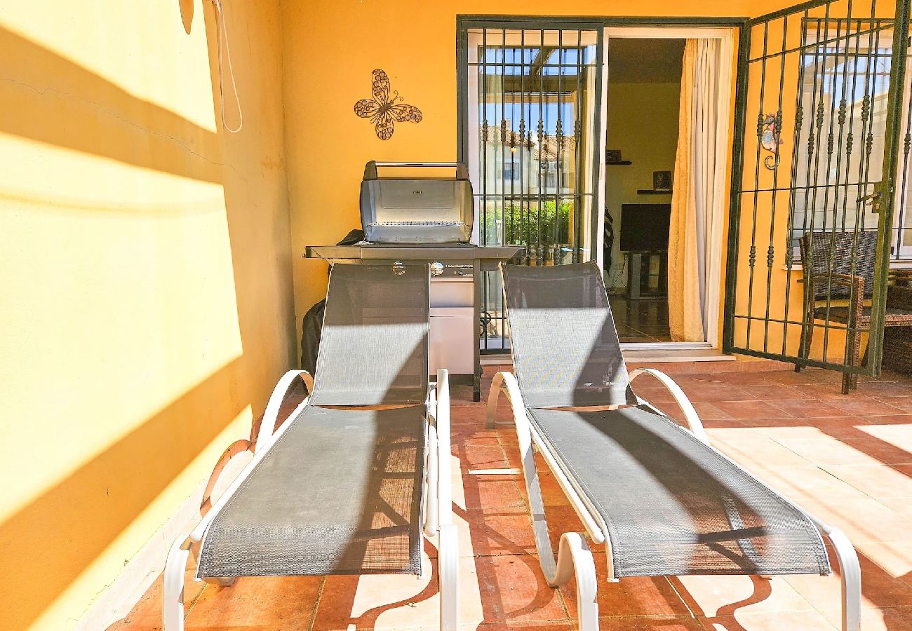 Terraced House in Mijas Costa - 3 bed in Los Jarales Calahonda close to the beach
