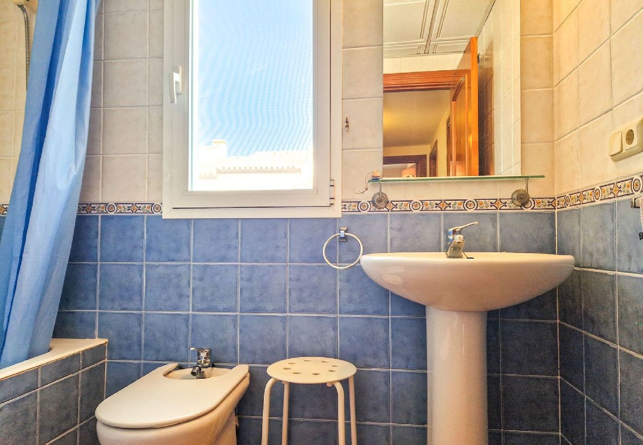Terraced House in Mijas Costa - 3 bed in Los Jarales Calahonda close to the beach