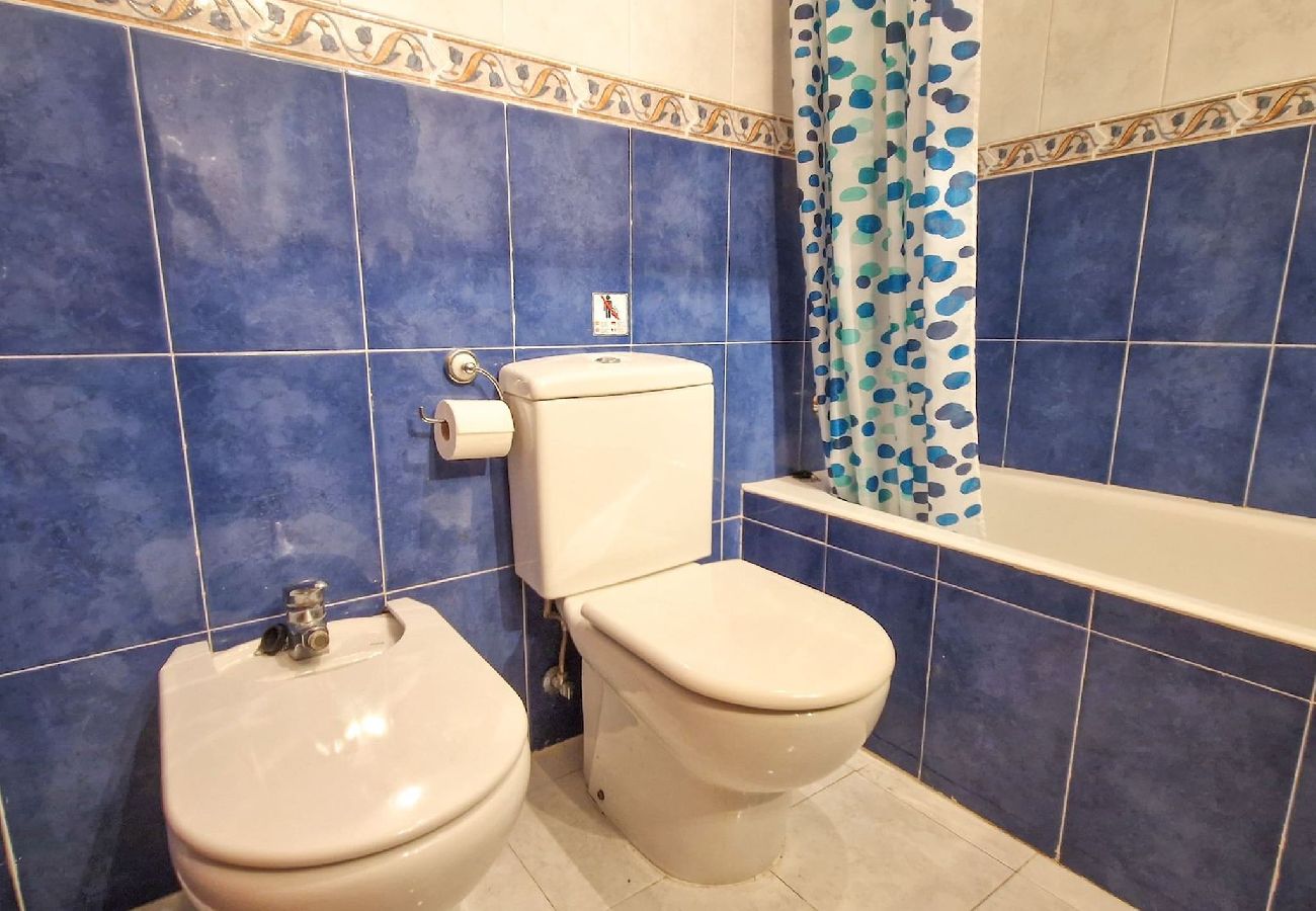 Terraced House in Mijas Costa - 3 bed in Los Jarales Calahonda close to the beach