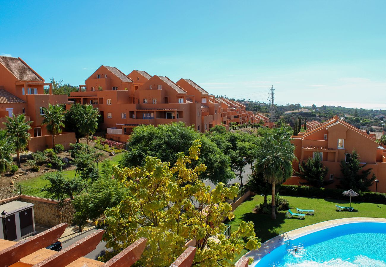 Apartment in Marbella - Stylish Duplex Penthouse Los Lagos de Santa Maria 