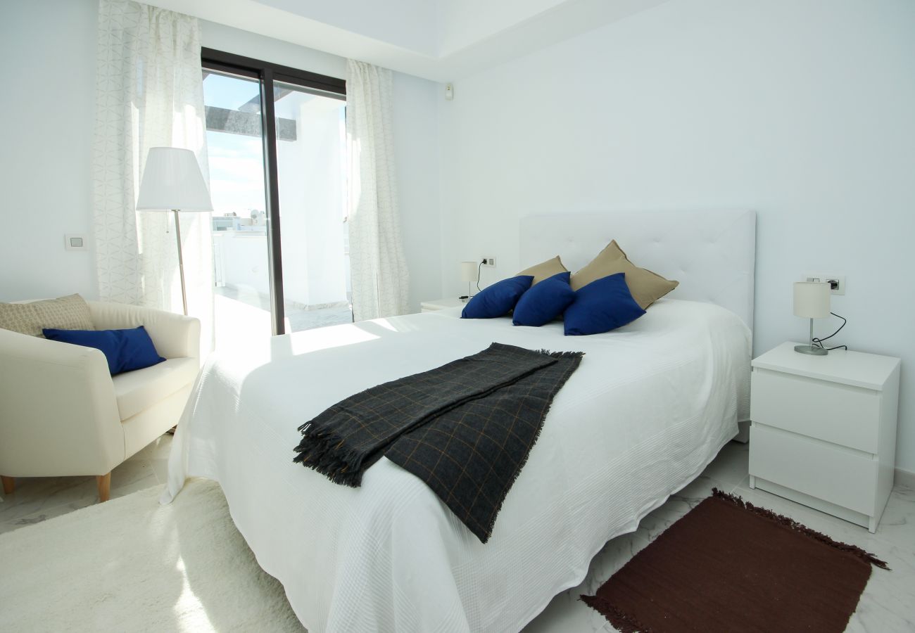 Apartment in Casares - Beachfront Penthouse with Sea Views, Hot Tub, BBQ 