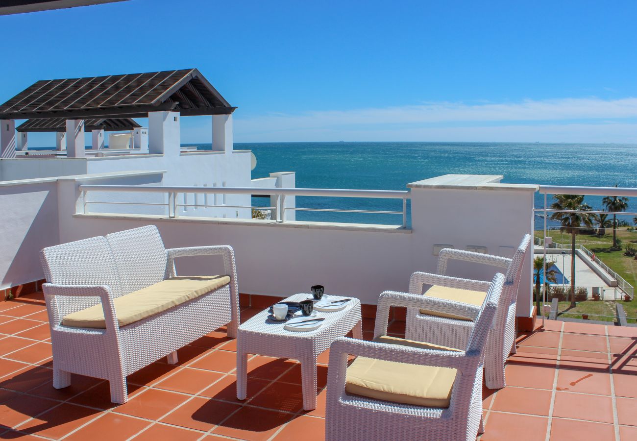 Apartment in Casares - Beachfront Penthouse with Sea Views, Hot Tub, BBQ 