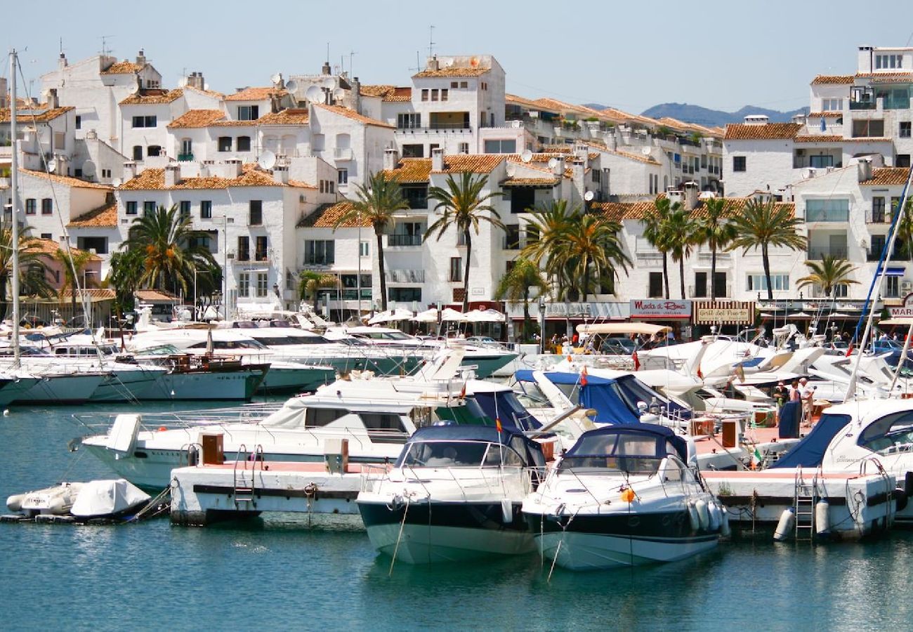 Apartment in Istán - 2 bed duplex penthouse with stunning views, Istan 