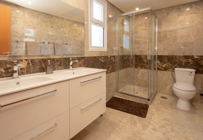 Terraced House in Manilva - Spacious townhouse with stunning views, Manilva  Terraced House in Manilva - Spacious townhouse with stunning views, Manilva