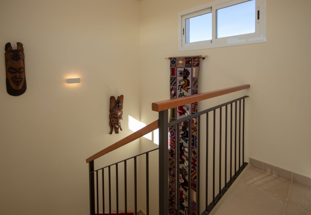 Terraced House in Manilva - Spacious townhouse with stunning views, Manilva 