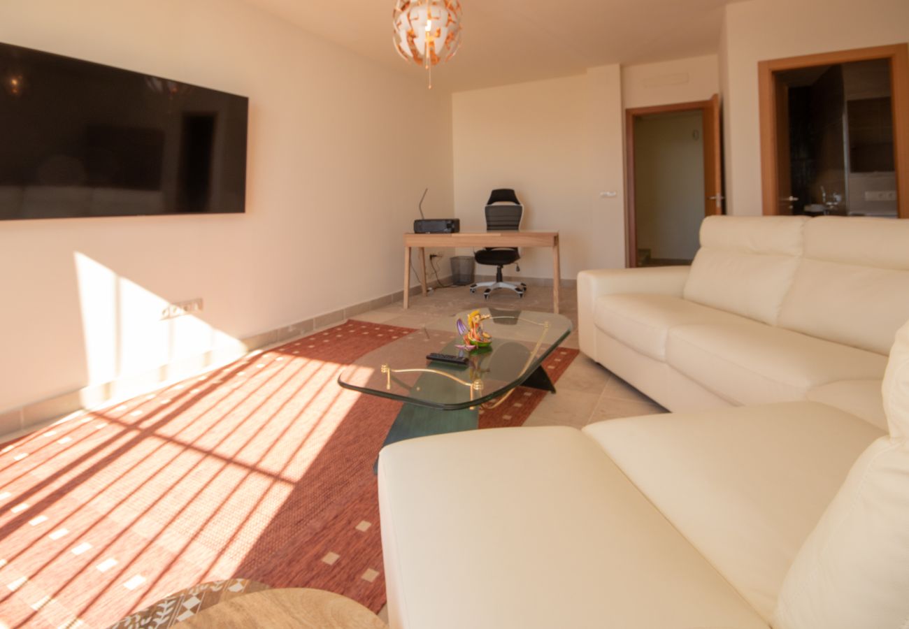 Terraced House in Manilva - Spacious townhouse with stunning views, Manilva 